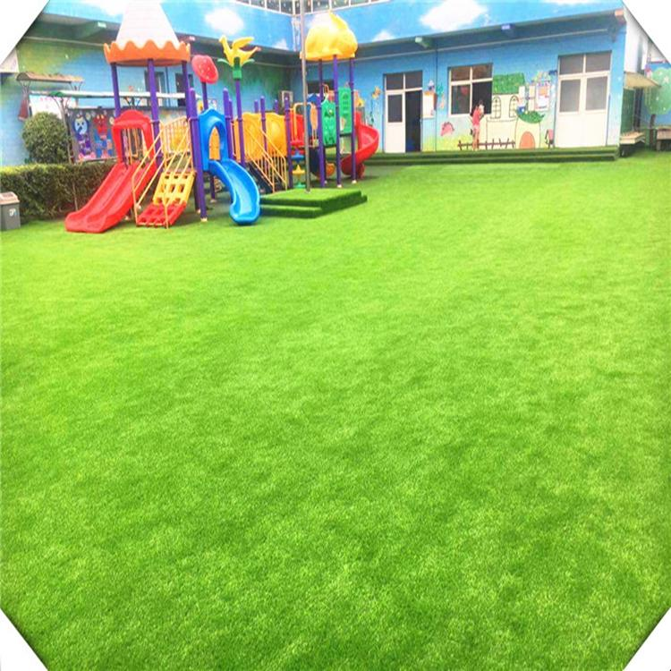 人造草坪：幼儿园人造草坪每平米价格是多少？